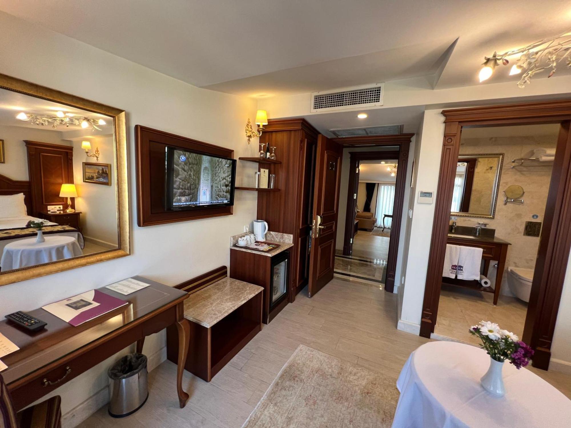 Glk Premier Regency Suites & Spa Стамбул Экстерьер фото